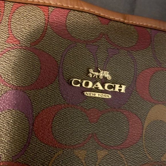 Coach rainbow city tote bag. - Picture 3 of 10